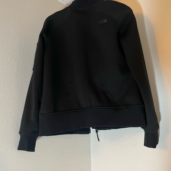 The North Face women’s Black Jacket - Picture 3 of 16